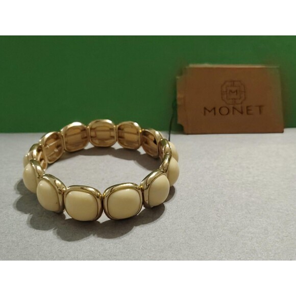 Monet Bangle Bracelet Eggshell Resin Gold Tone Metal Fashion Jewelry Stretchy x1 - Picture 11 of 11